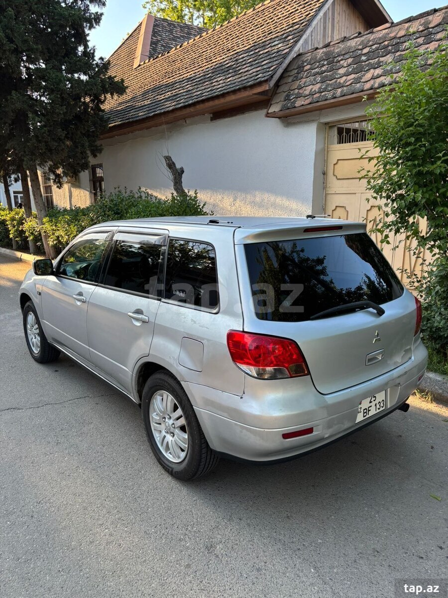 Mitsubishi Airtrek, 2001 il (11)