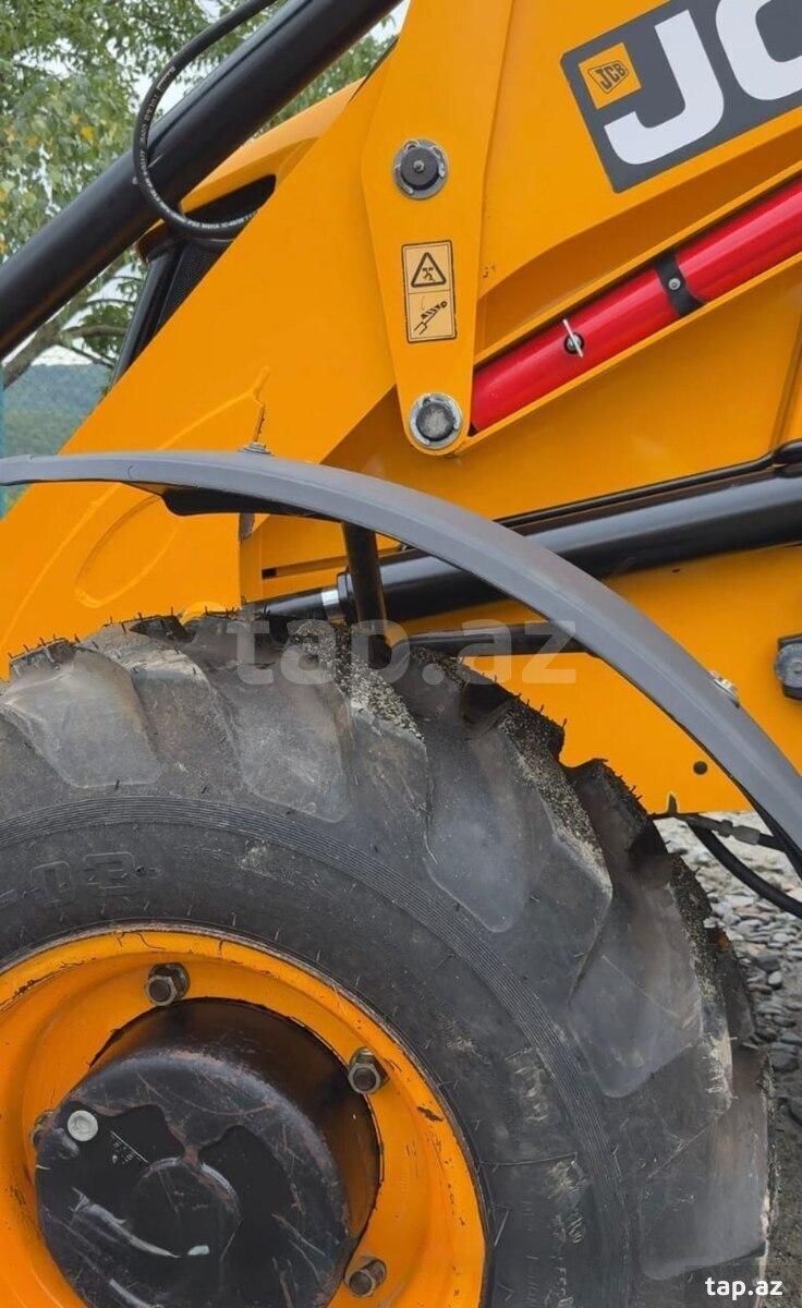 JCB, 2018 il (12)
