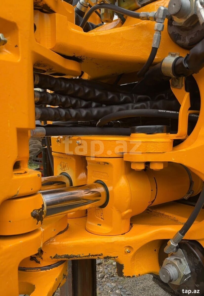 JCB, 2018 il (10)