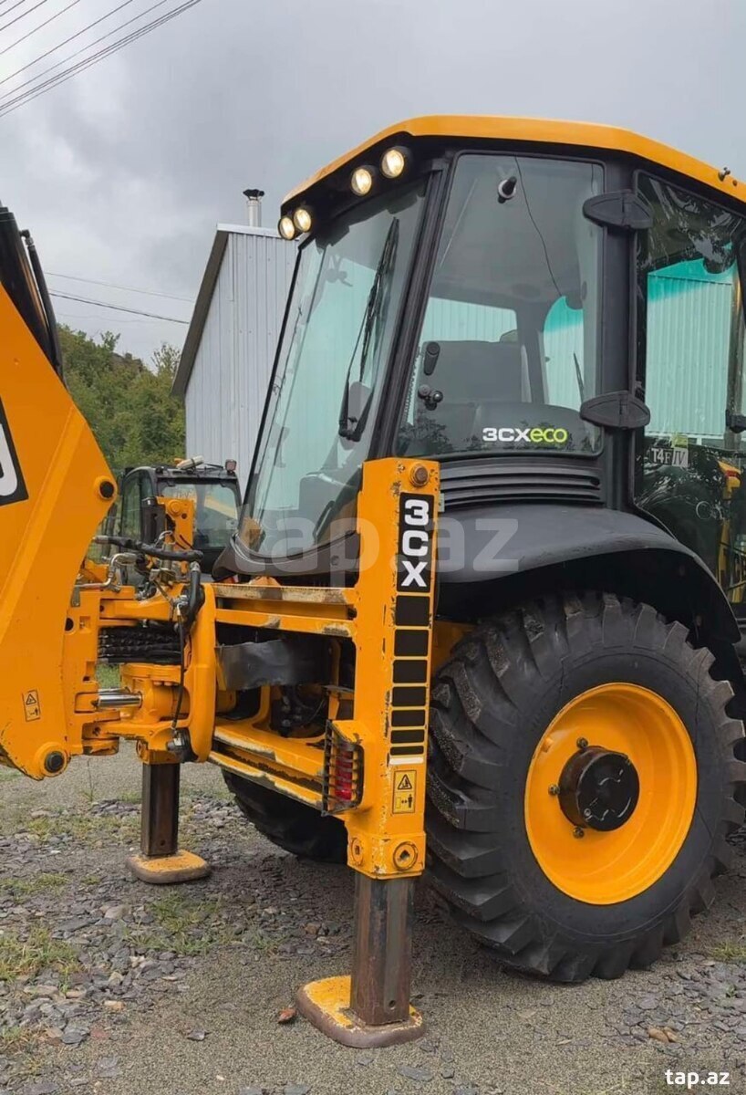 JCB, 2018 il (30)