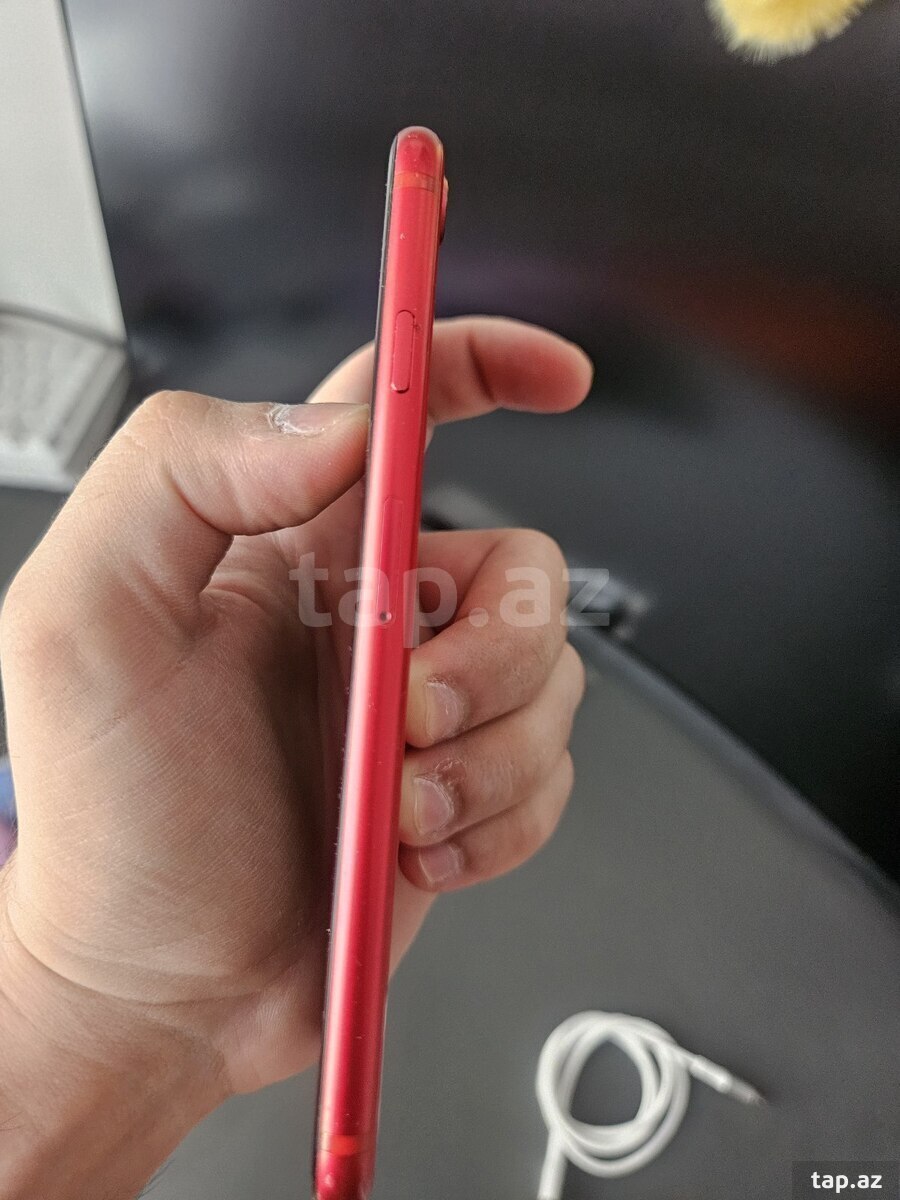 Apple iPhone SE (2020) Red 64GB/3GB (2)
