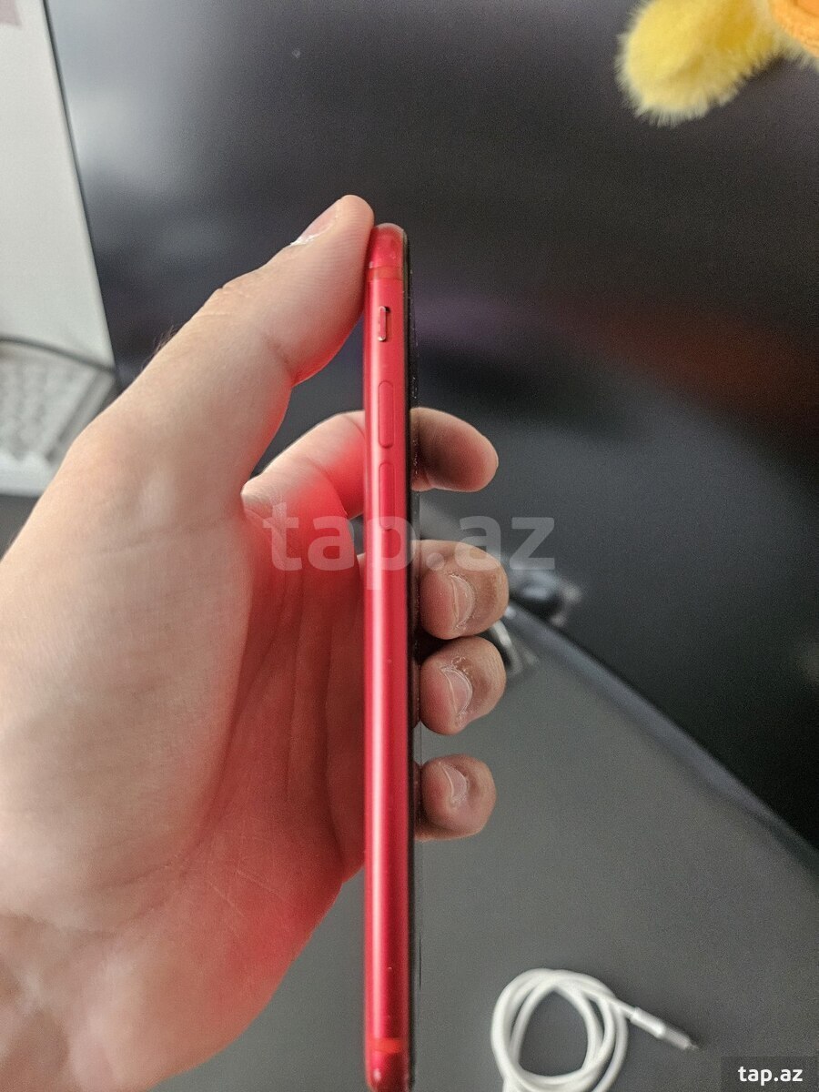 Apple iPhone SE (2020) Red 64GB/3GB (4)