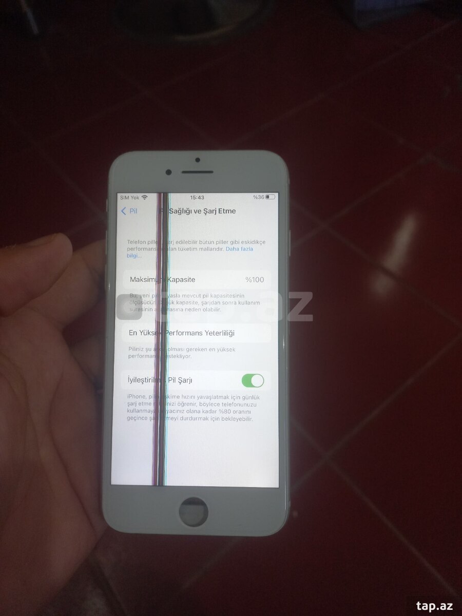 Apple iPhone 8 Silver 64GB (3)