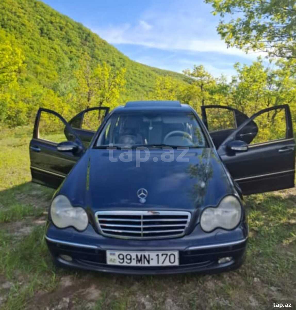 Mercedes 200, 2000 il
