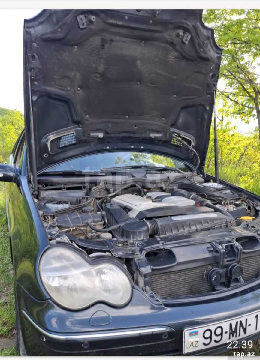 Mercedes 200, 2000 il (5)