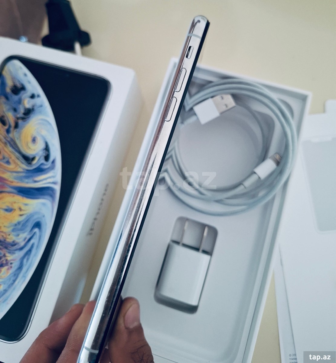 Apple iPhone XS Max Silver 256GB/4GB (4)