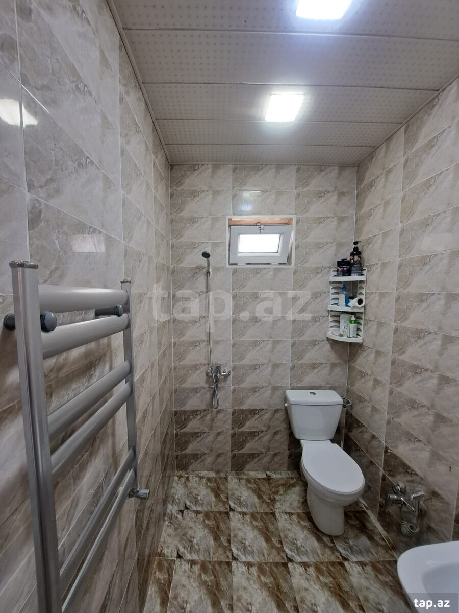 Həyət evi, Mübariz İbrahimov küç. (4)