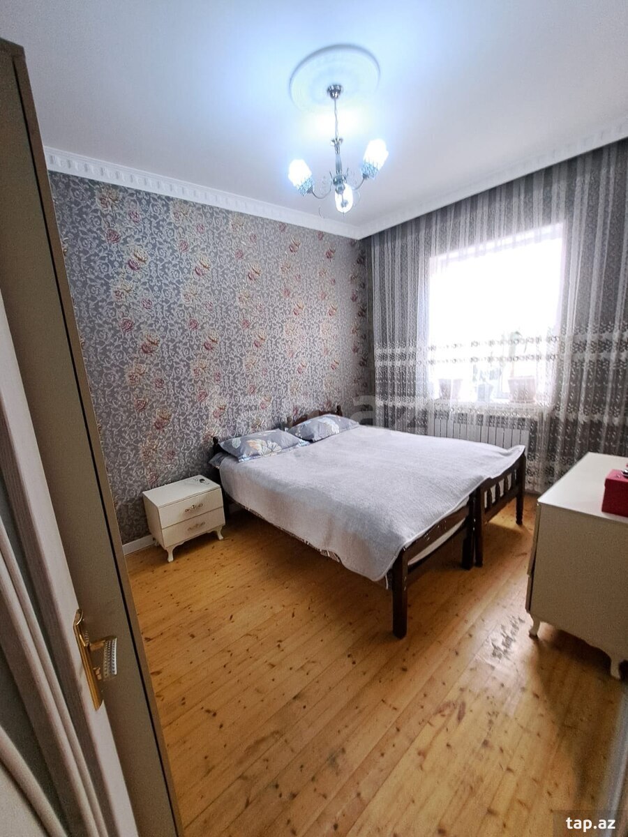 Həyət evi, Mübariz İbrahimov küç. (6)