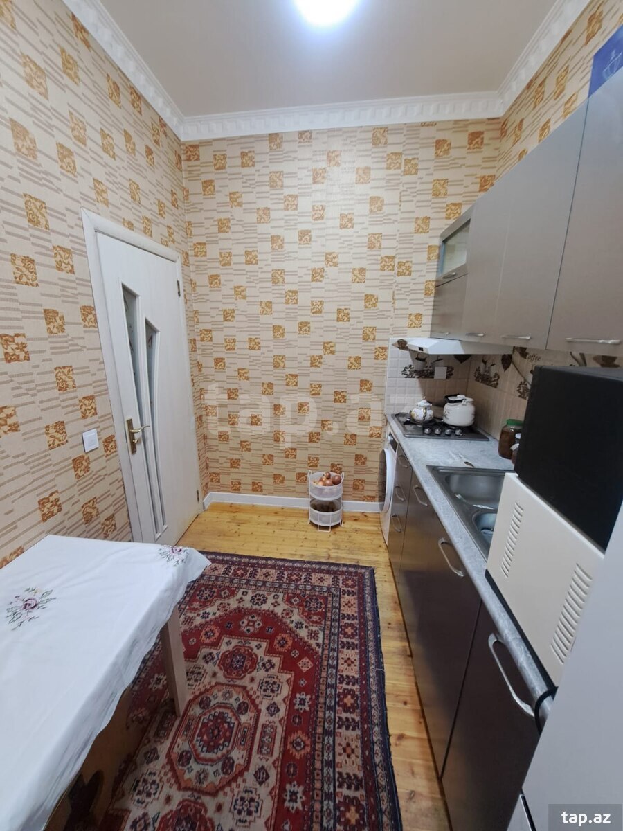 Həyət evi, Mübariz İbrahimov küç. (9)