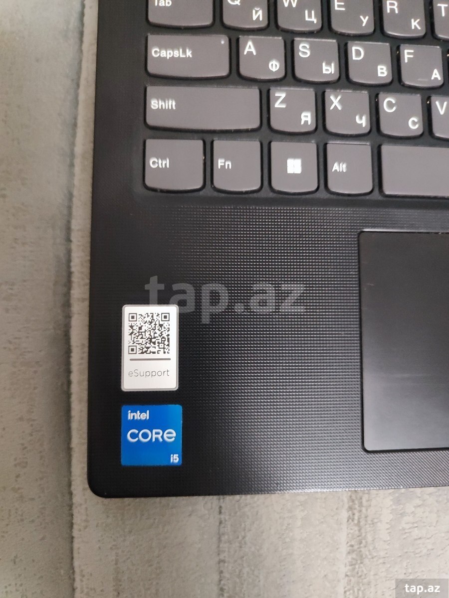 Noutbuk Lenovo (2)