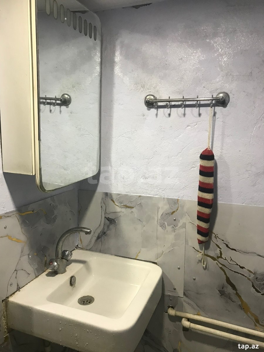 1-otaqlı mənzil kirayə verilir, X. Mustafayev küç., 35 m² (13)