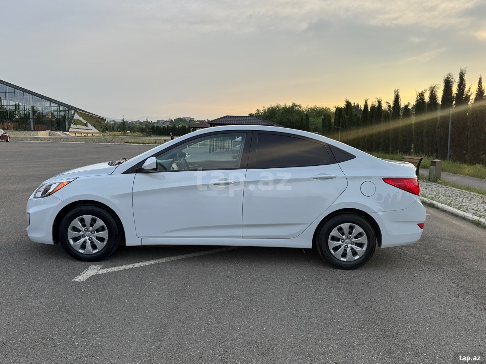 Hyundai Accent, 2017 il (5)