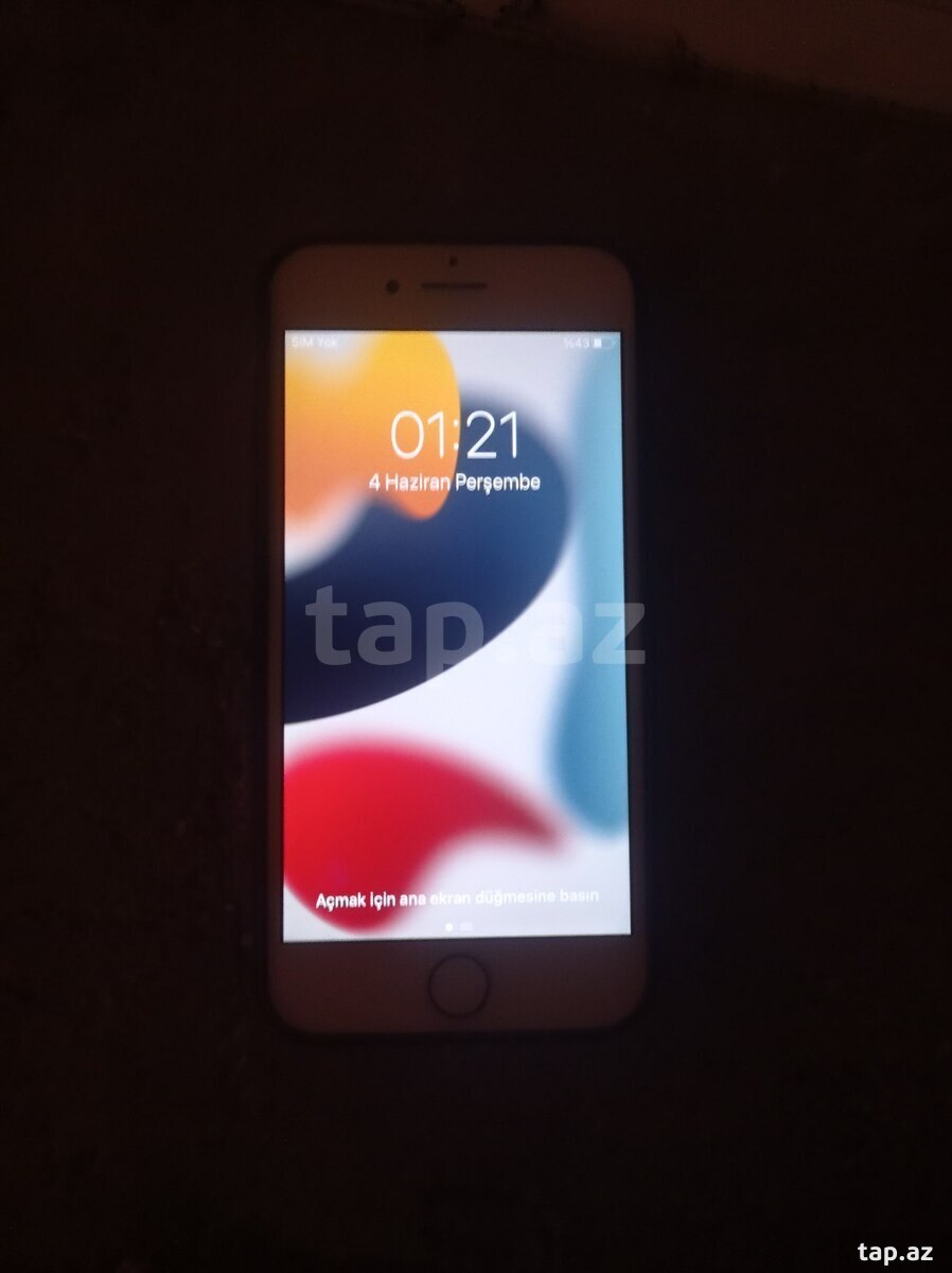 Apple iPhone 7 Jet Black 32GB (3)