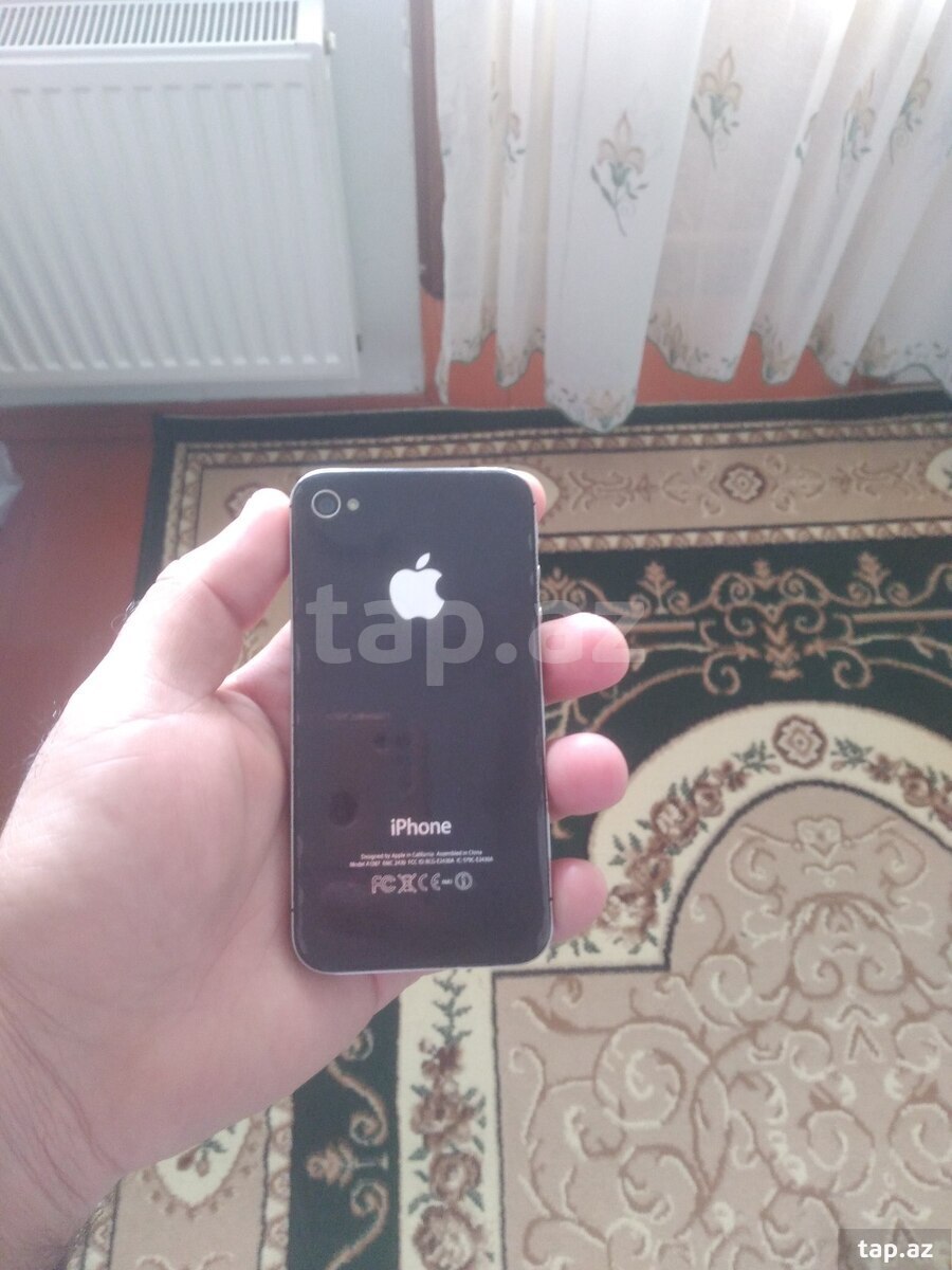 Apple iPhone 4 Black 16GB (2)