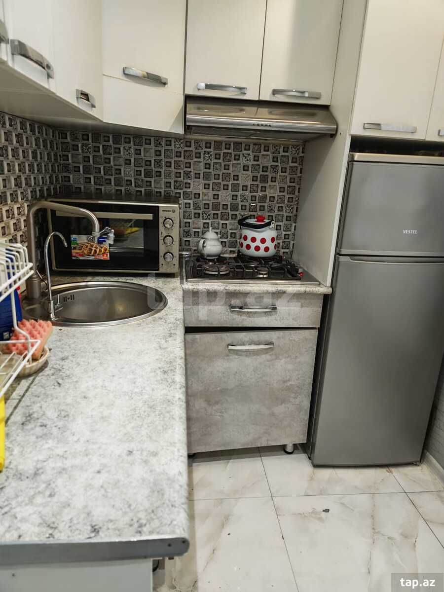 3-otaqlı yeni tikili kirayə verilir, Elmlər Akademiyası m., 70 m² (9)