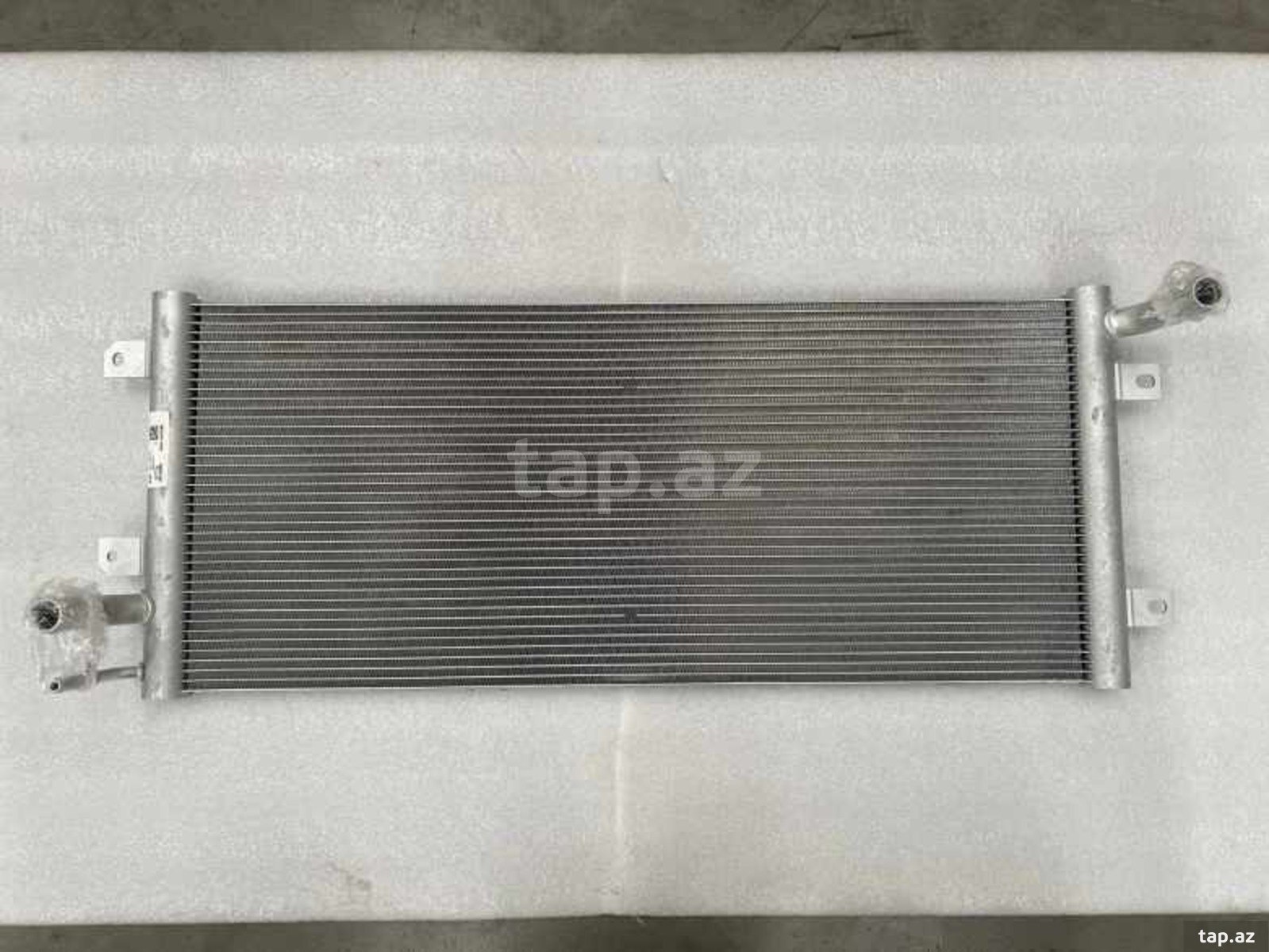 BYD Yuan Up mühərrik radiatoru