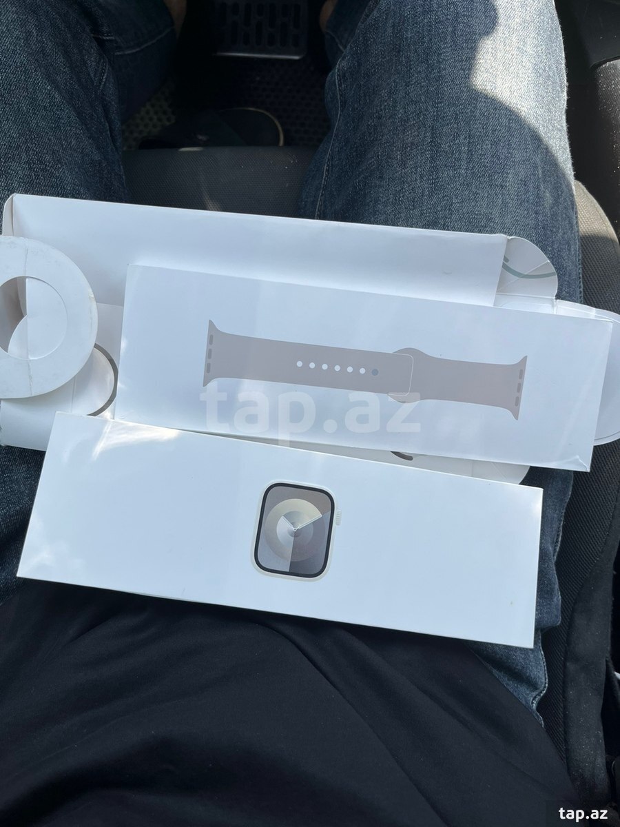 Apple Watch Series 9 Aluminum Cellular Silver 45mm (10)