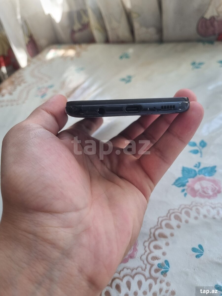 Samsung Galaxy A51 Blue 64GB/4GB (2)