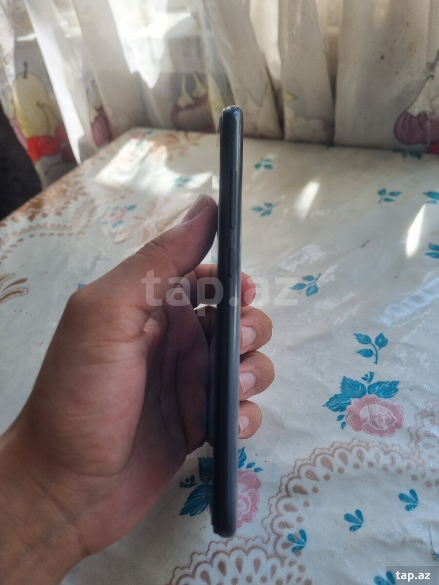 Xiaomi Redmi Note 9 Onyx Black 128GB/6GB (2)