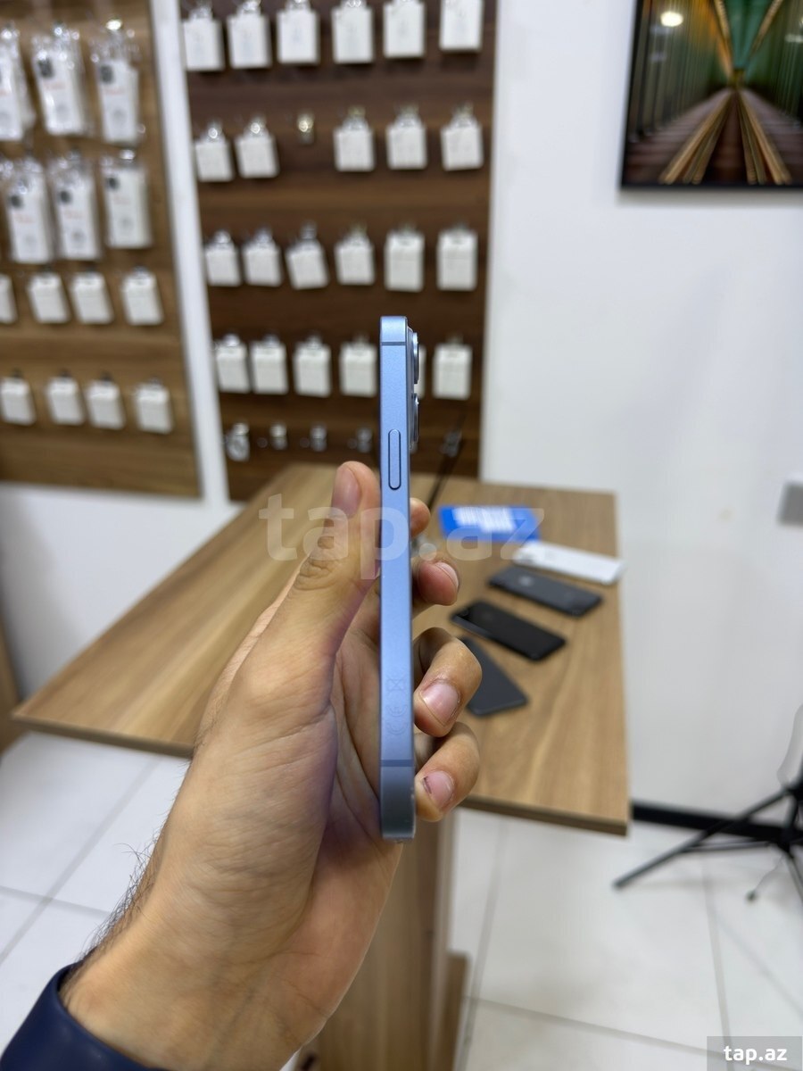 Apple iPhone 14 Blue 128GB/6GB (3)