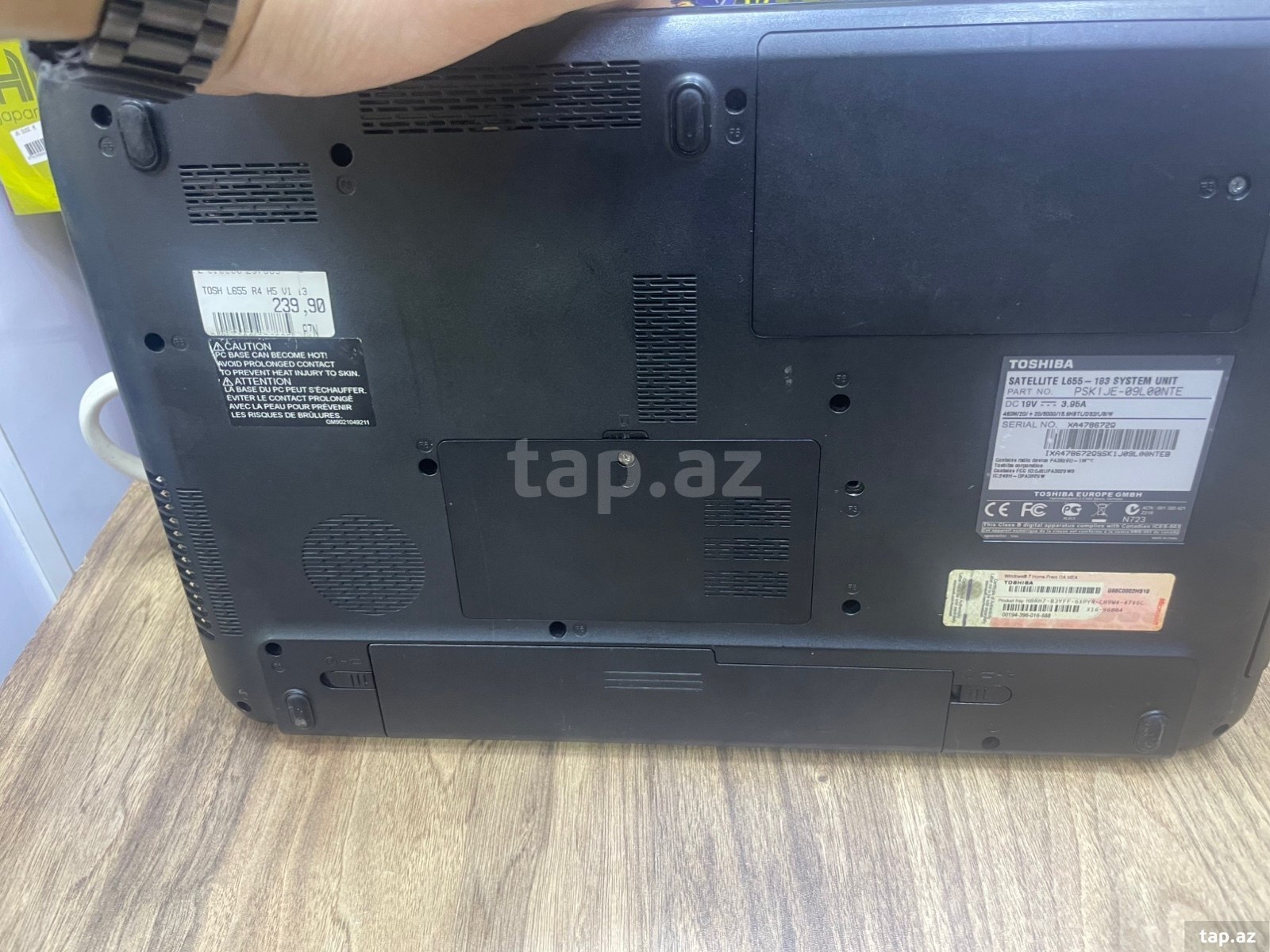 Noutbuk Toshiba (3)