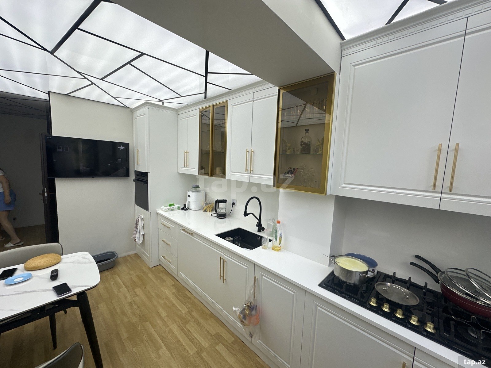 3-otaqlı mənzil, 7-ci mkr., 70 m²