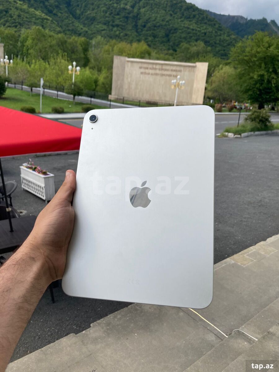 Apple iPad A16 2025 (2)
