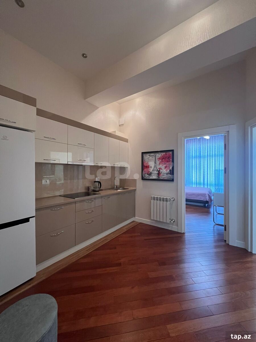 2-otaqlı yeni tikili kirayə verilir, Nizami m., 70 m²