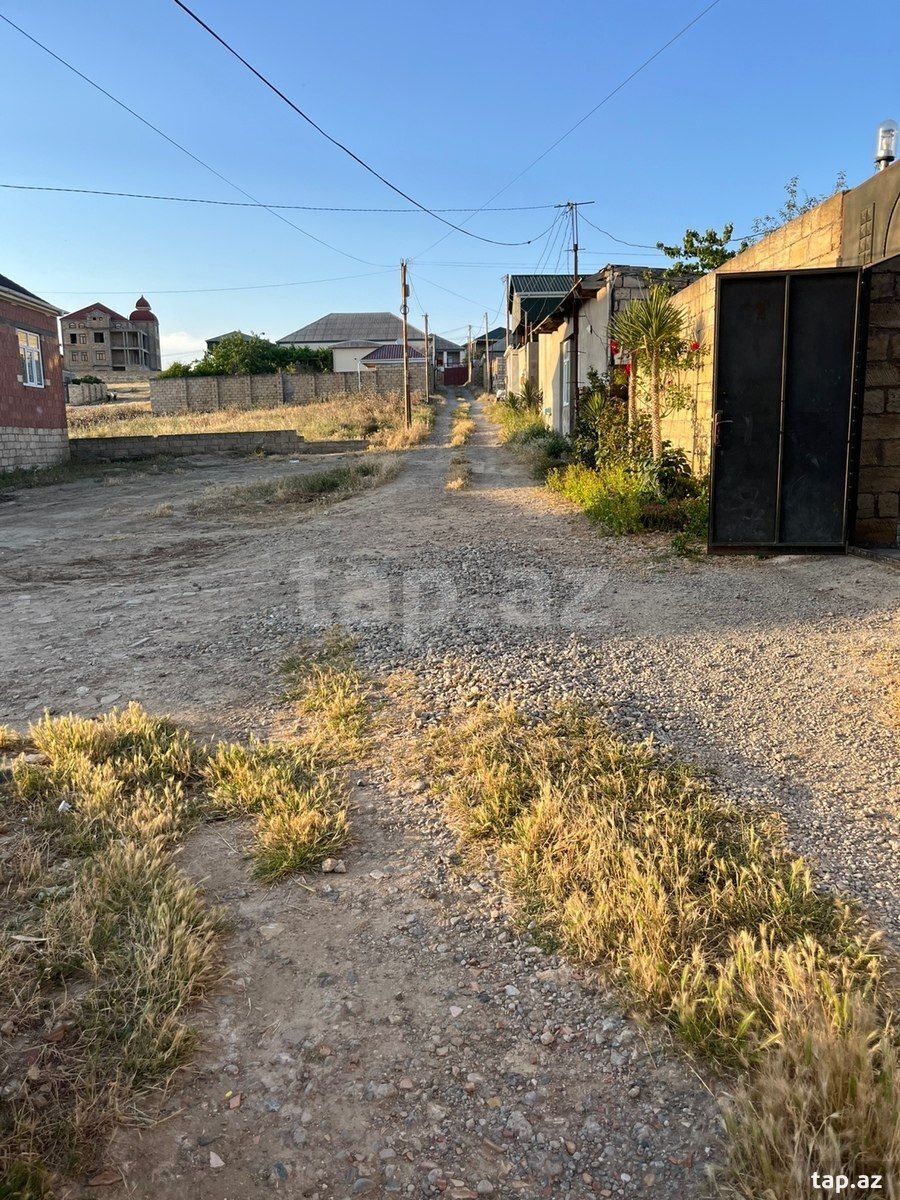 269 sot torpaq sahəsi, Saray qəs. (4)
