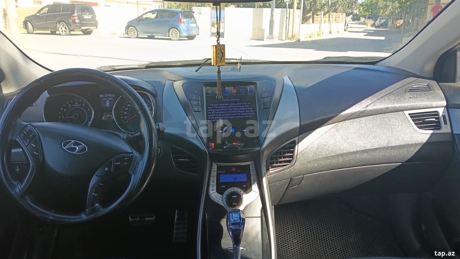 Hyundai Elantra, 2012 il (3)
