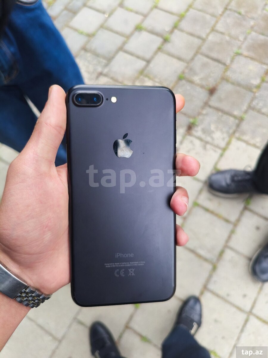 Apple iPhone 7 Plus Black 128GB (2)