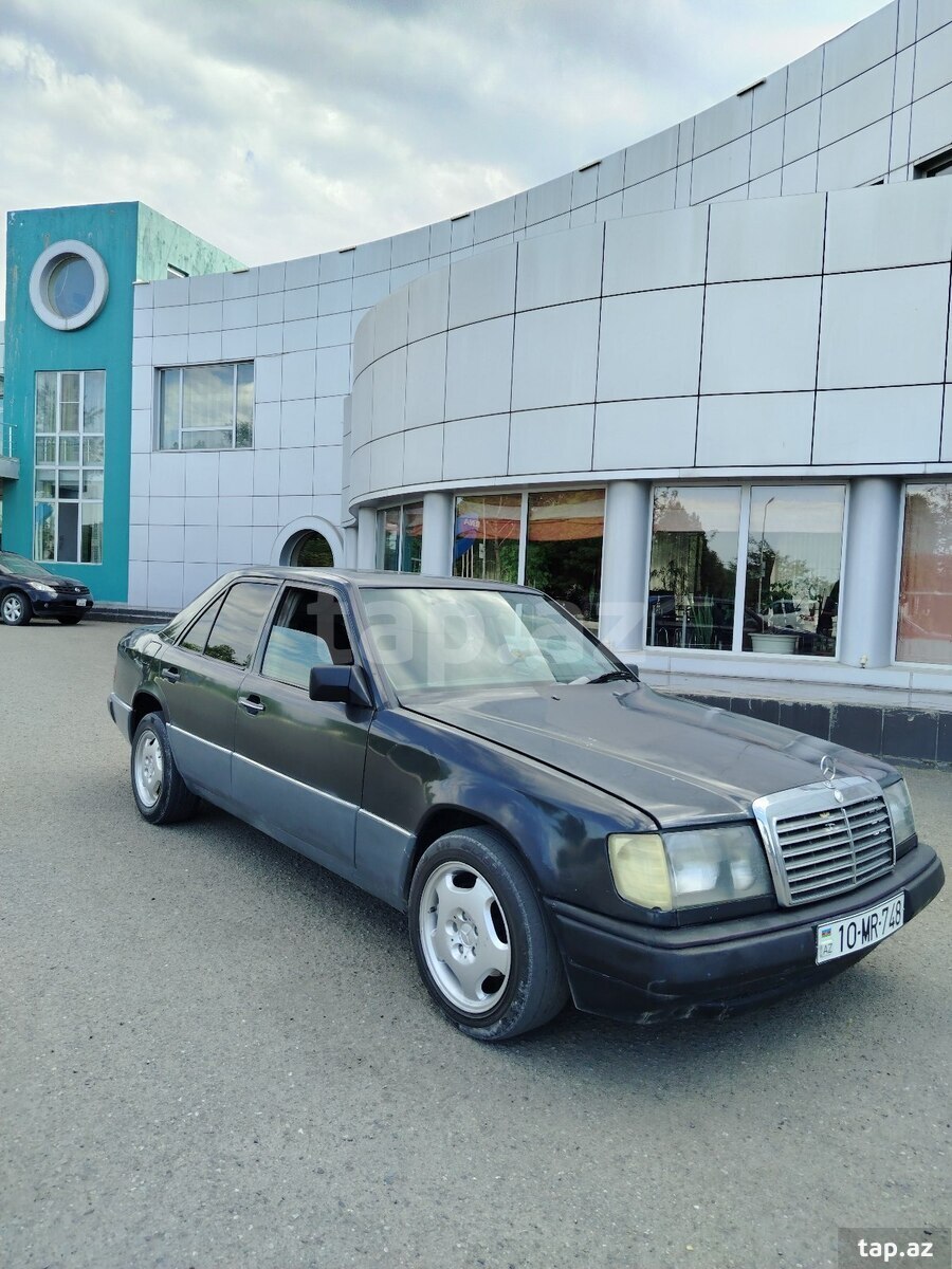 Mercedes 230, 1988 il (3)