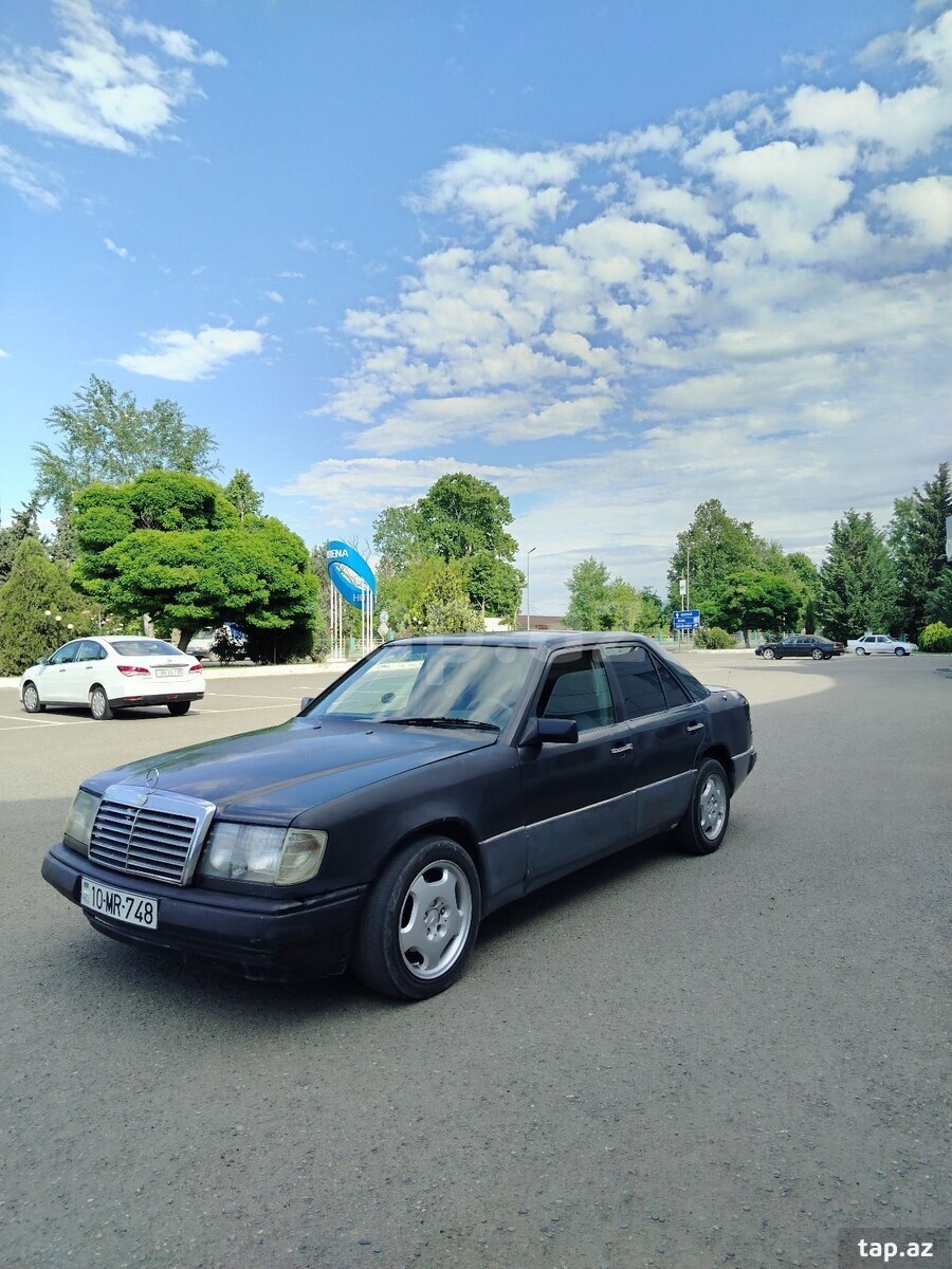Mercedes 230, 1988 il (2)