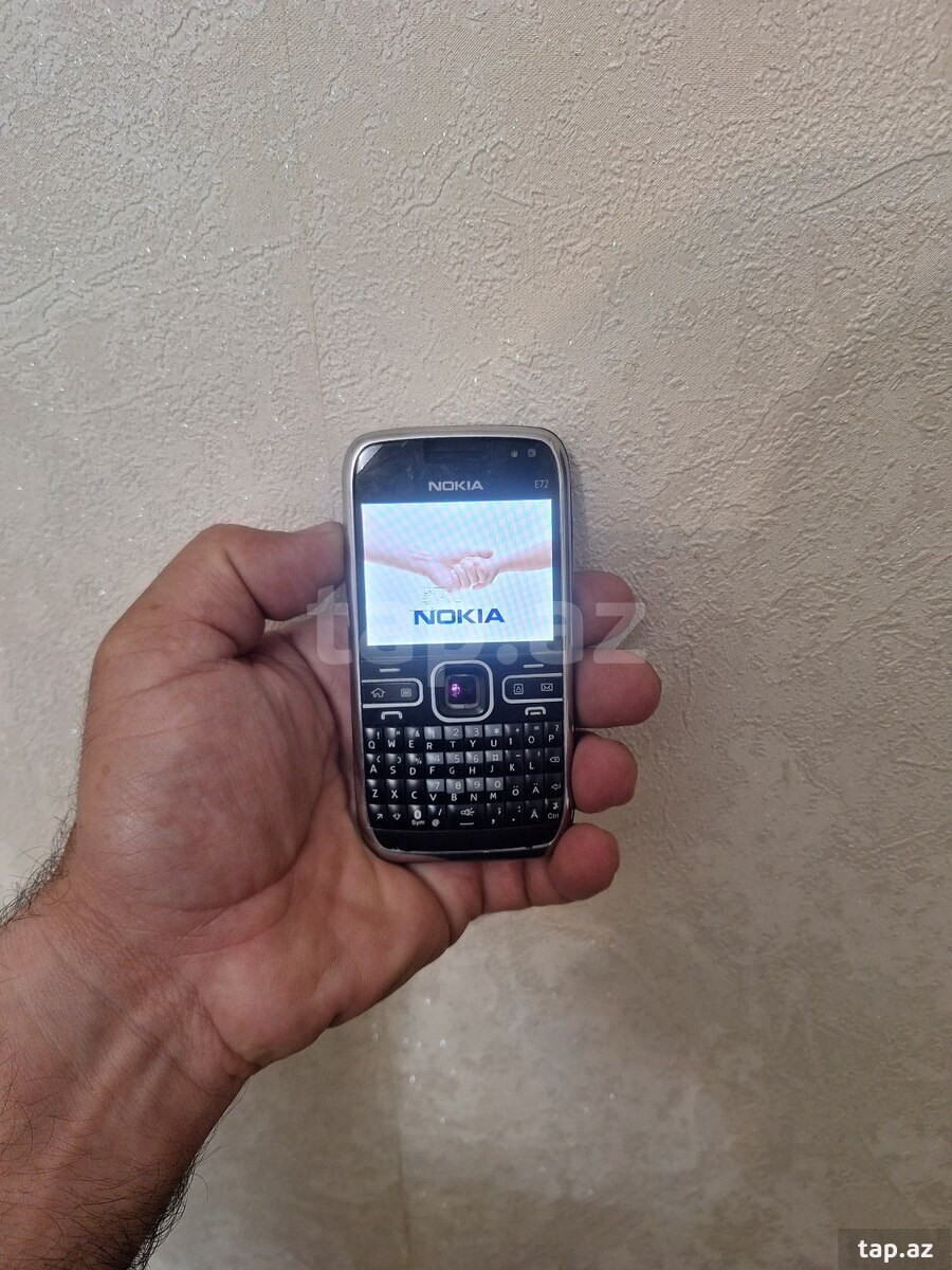 Nokia E72 Zodium Black (3)