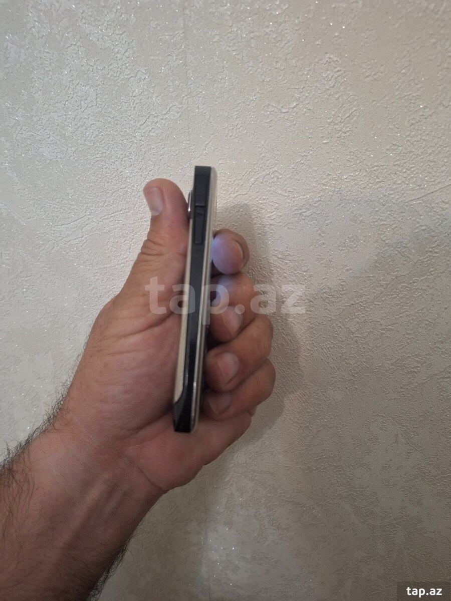 Nokia E72 Zodium Black (5)