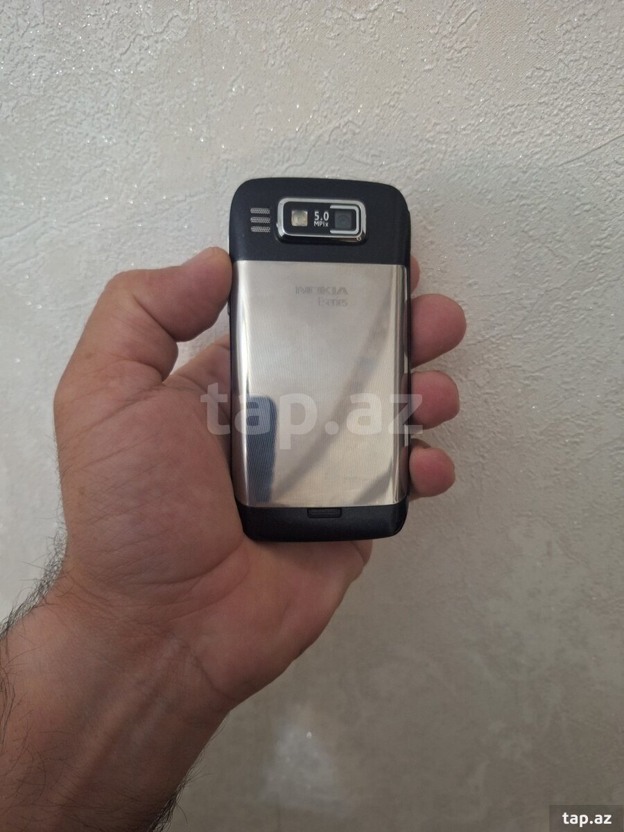 Nokia E72 Zodium Black (7)