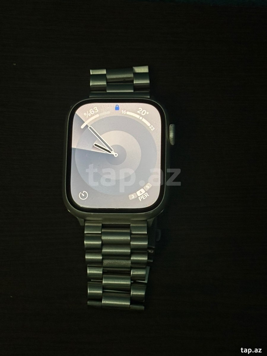Apple Watch Series 8 Aluminum Silver 45mm (2)