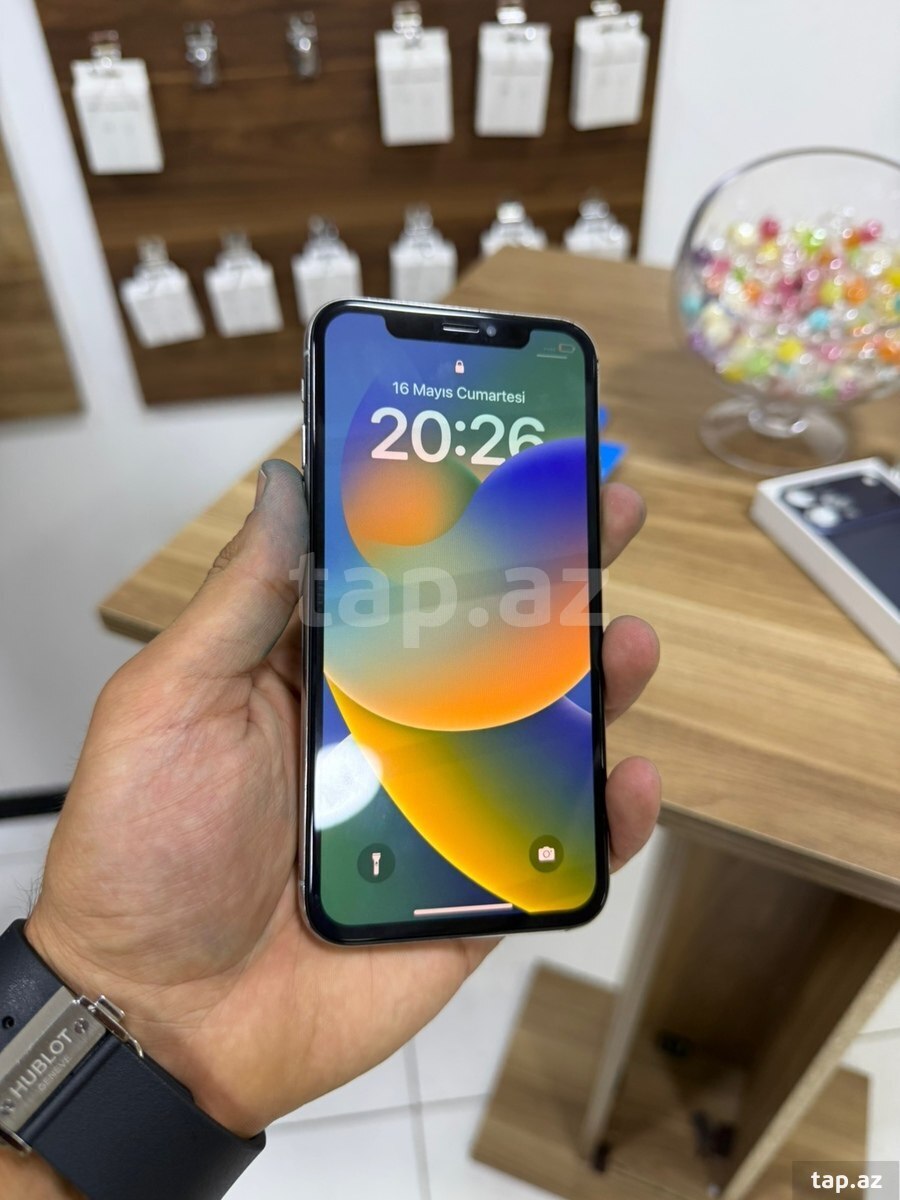 Apple iPhone X Silver 256GB/3GB (6)