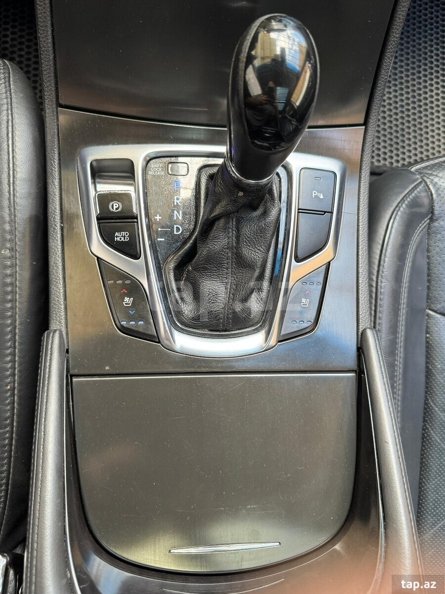 Hyundai Grandeur, 2014 il (4)