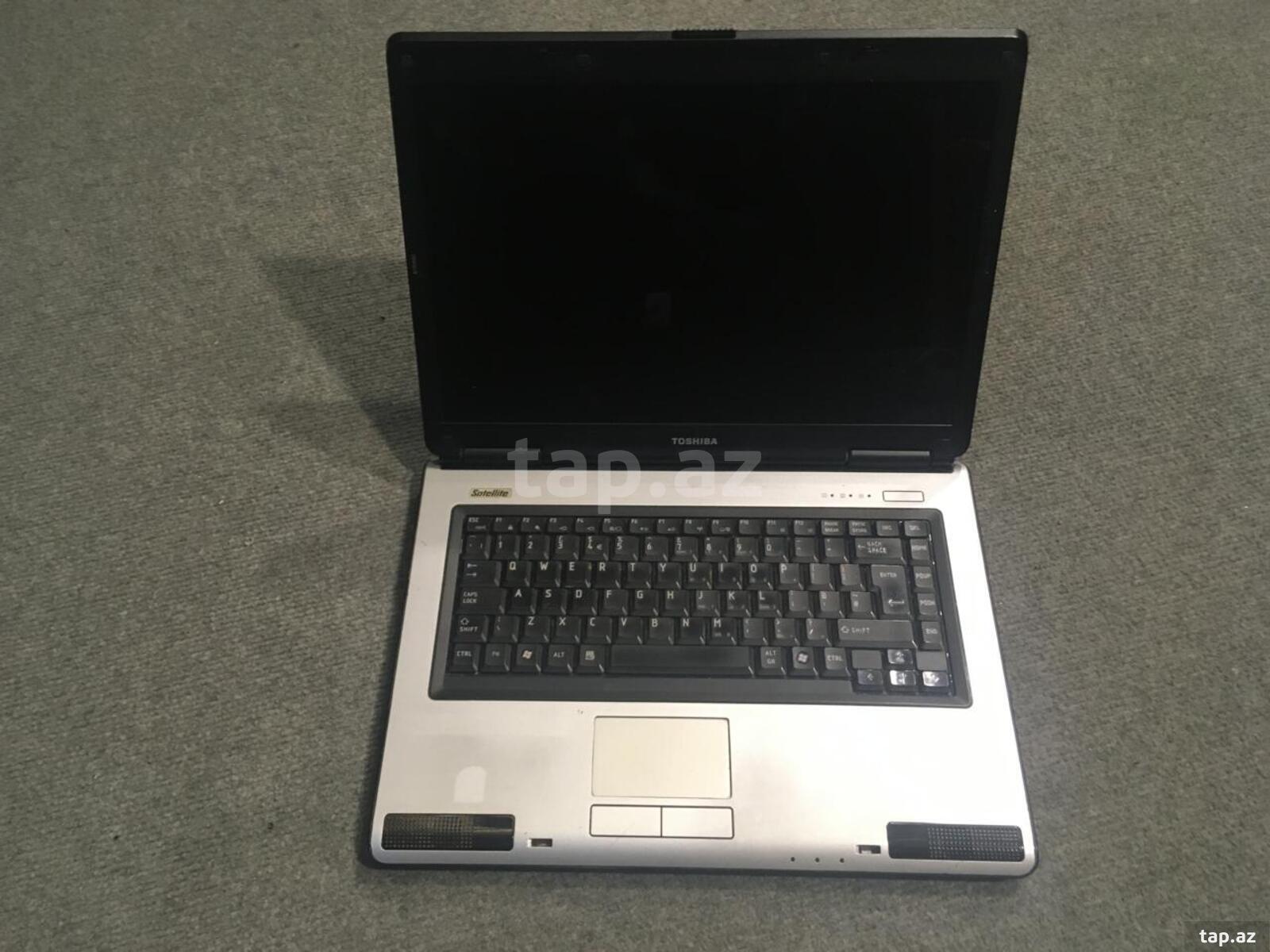 Toshiba Satellite L40 | 15.4" | 3GB RAM | 200GB HDD (2)