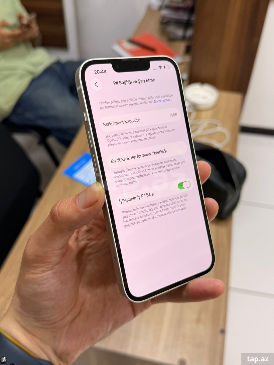 Apple iPhone 13 Starlight 256GB/4GB (2)