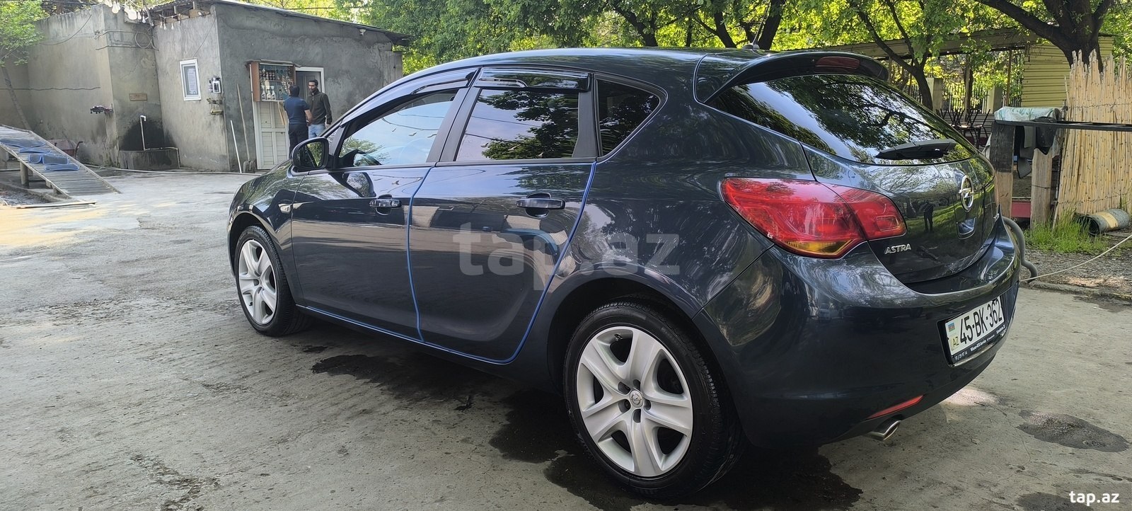 Opel Astra, 2011 il (3)