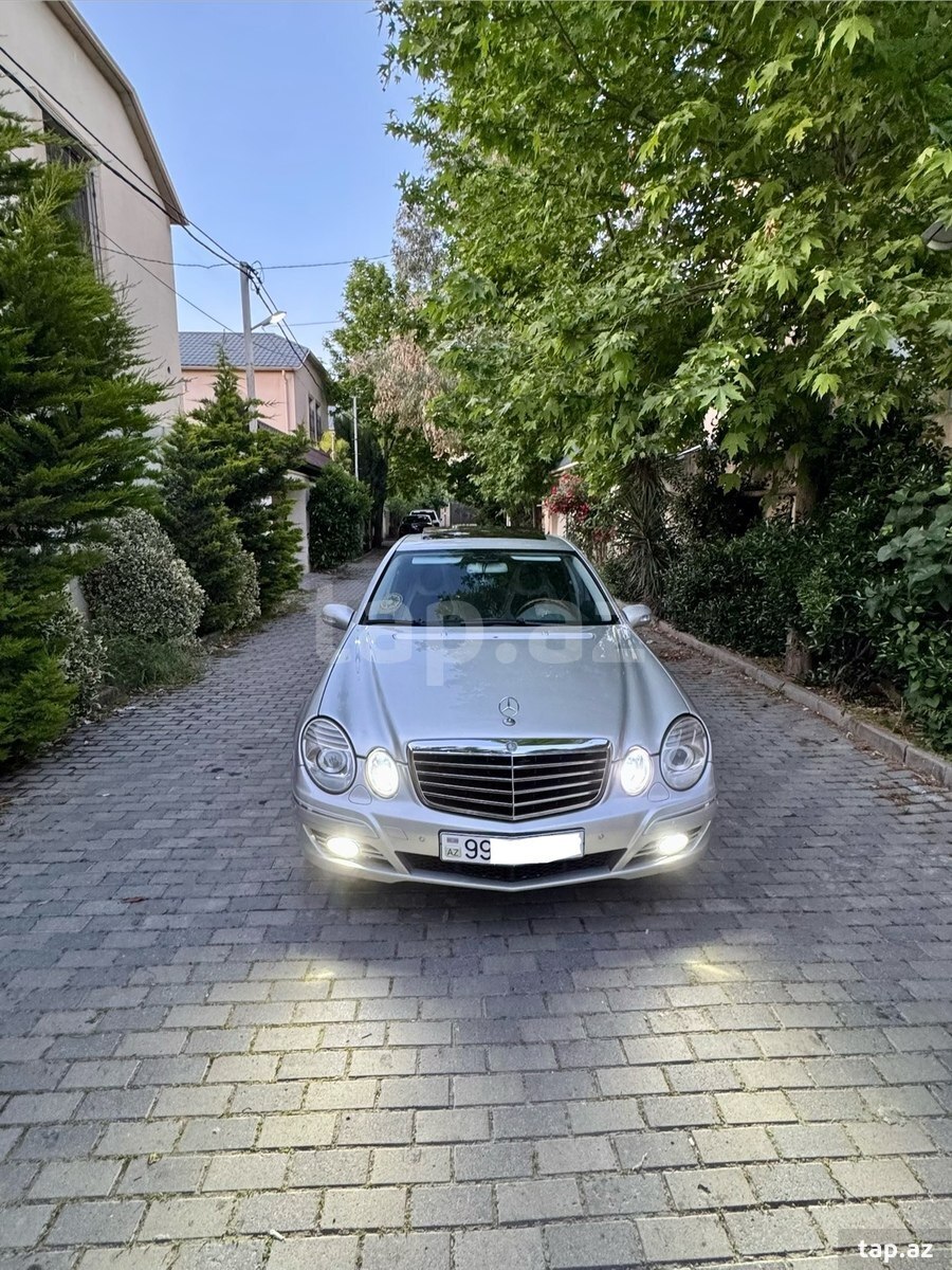 Mercedes E 320, 2002 il (4)