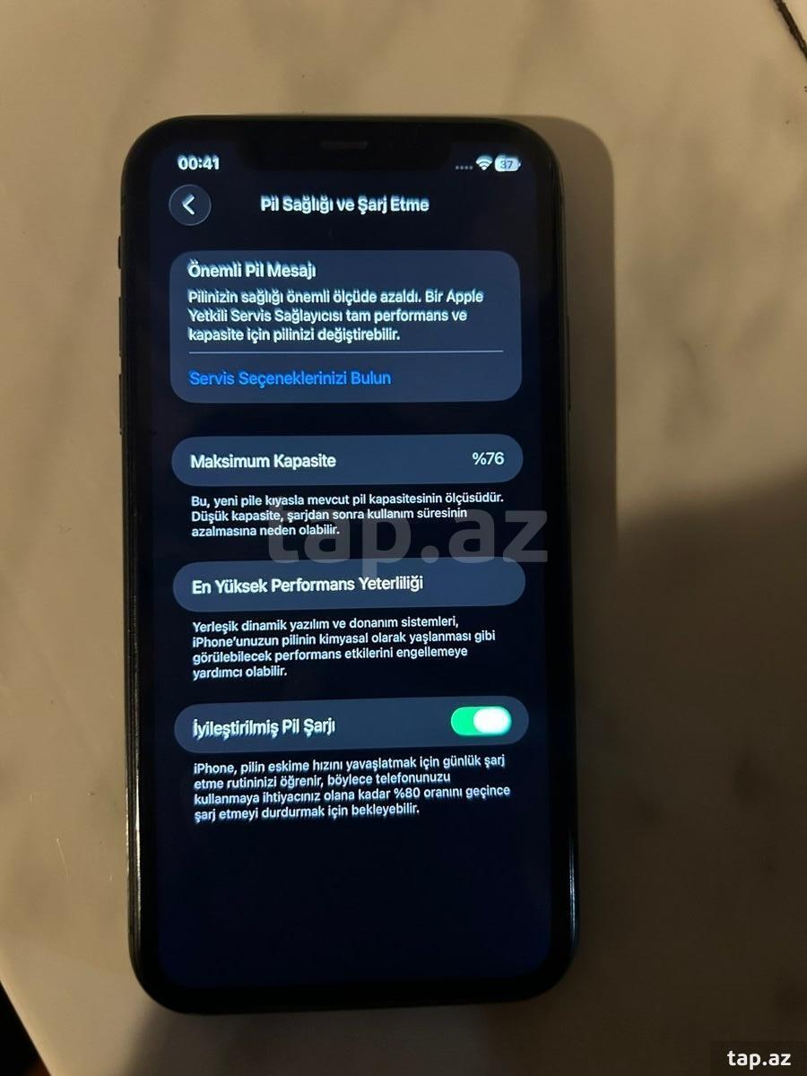 Apple iPhone 11 Black 64GB/4GB (3)