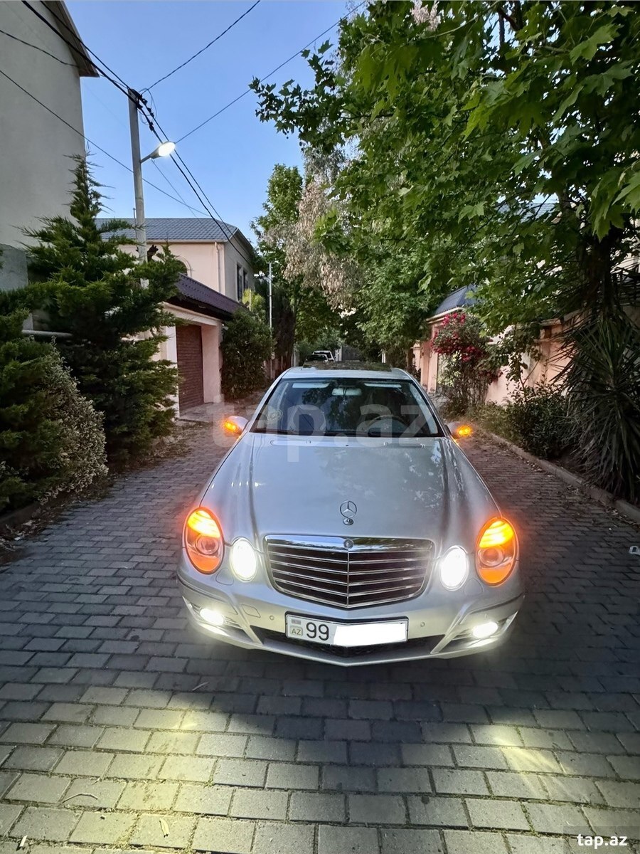 Mercedes E 320, 2002 il (5)