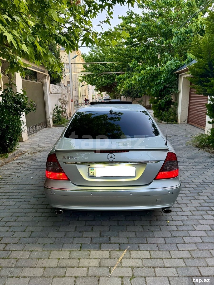 Mercedes E 320, 2002 il (15)