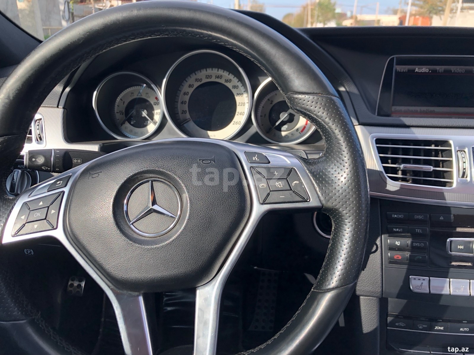 Mercedes E 220, 2015 il (9)