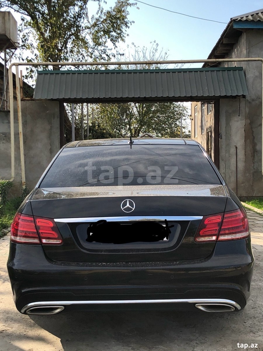 Mercedes E 220, 2015 il (4)
