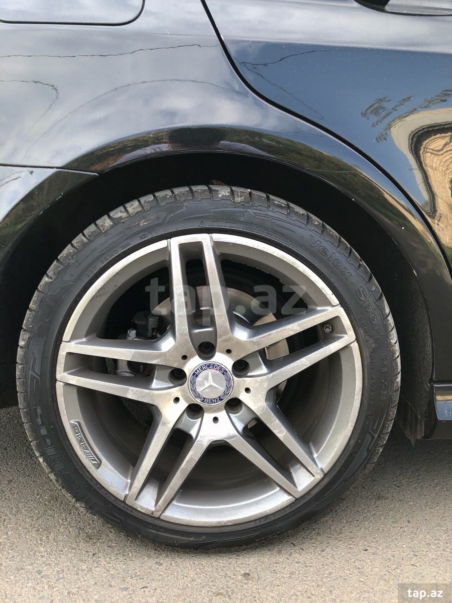 Mercedes E 220, 2015 il (13)