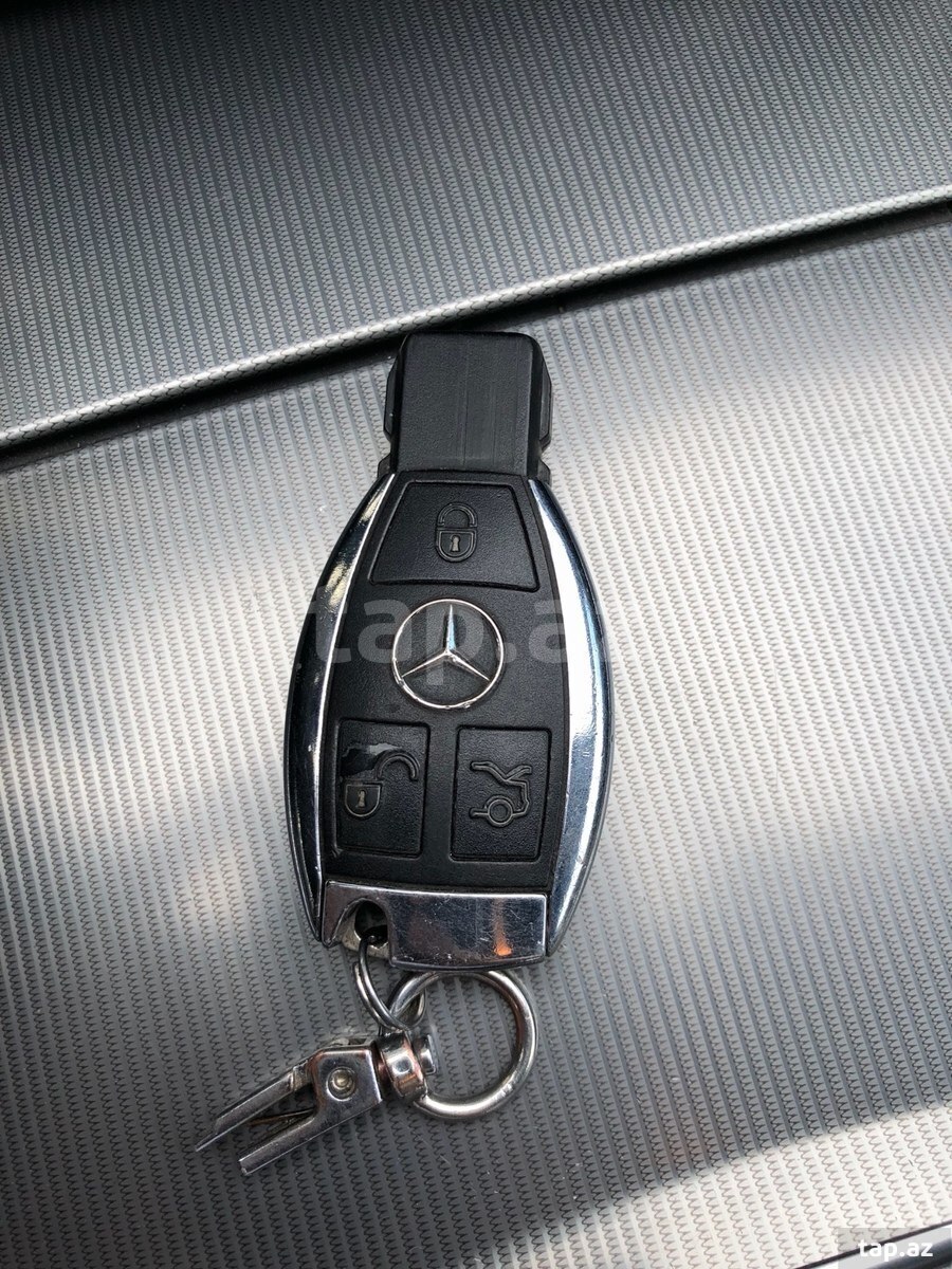 Mercedes E 220, 2015 il (16)